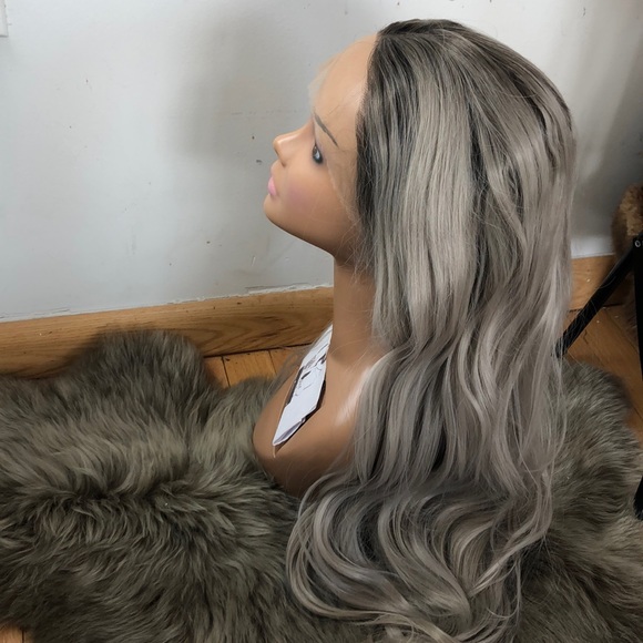 💫24” GREY OMBRÉ BODY WAVY LACE FRONT WIG💫 *NWT* - Picture 5 of 8